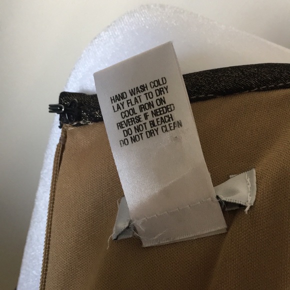 Sequined cocktail dress by Cache in stunning reptile design, size 4. - Picture 11 of 11